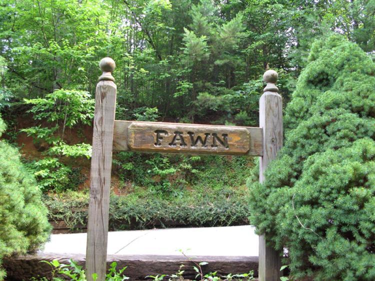 Fawn Cabin, 1 Bedroom, Sleeps 4, Hot Tub, Private, Pets, Gas Fireplace Gatlinburg Buitenkant foto