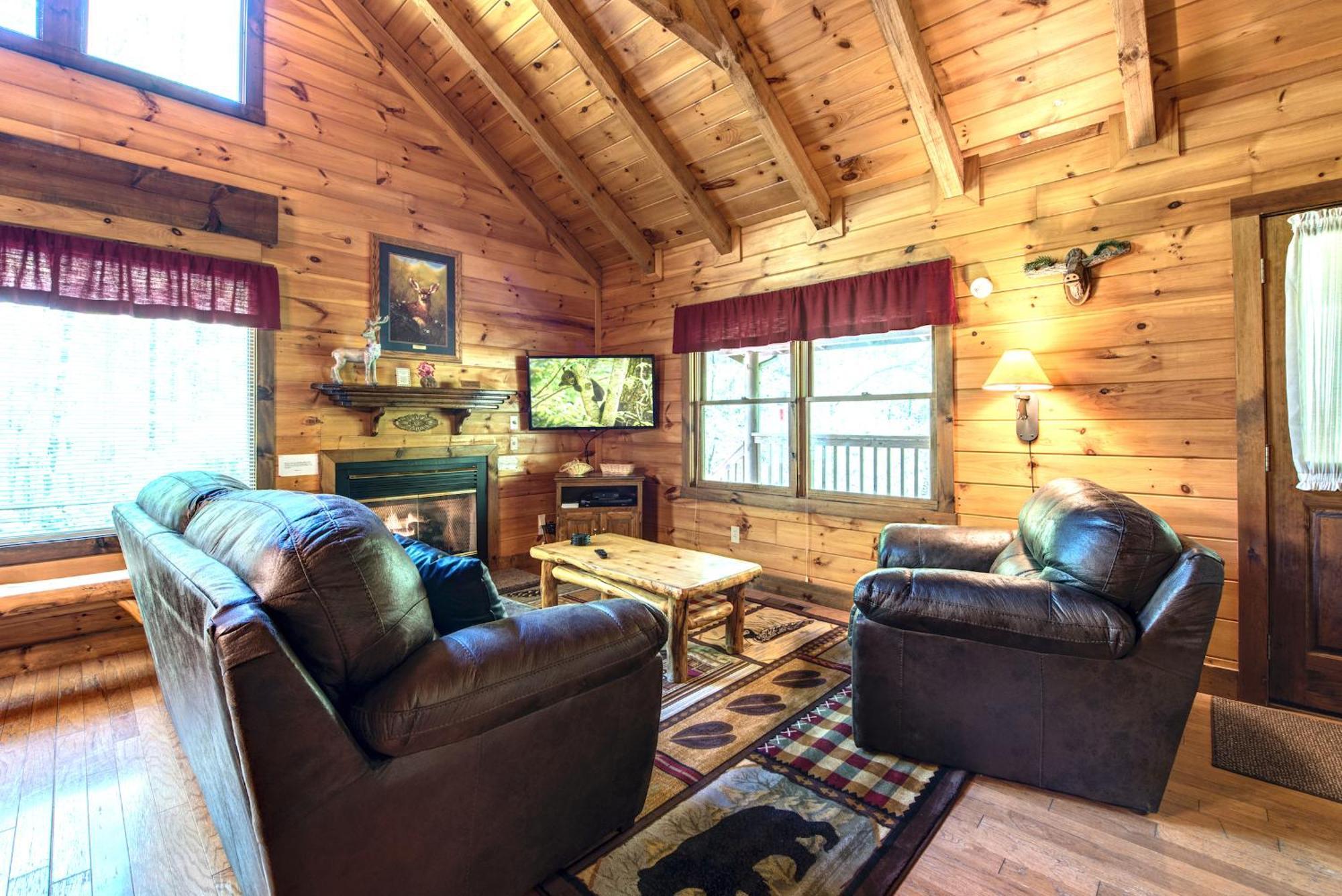 Fawn Cabin, 1 Bedroom, Sleeps 4, Hot Tub, Private, Pets, Gas Fireplace Gatlinburg Buitenkant foto